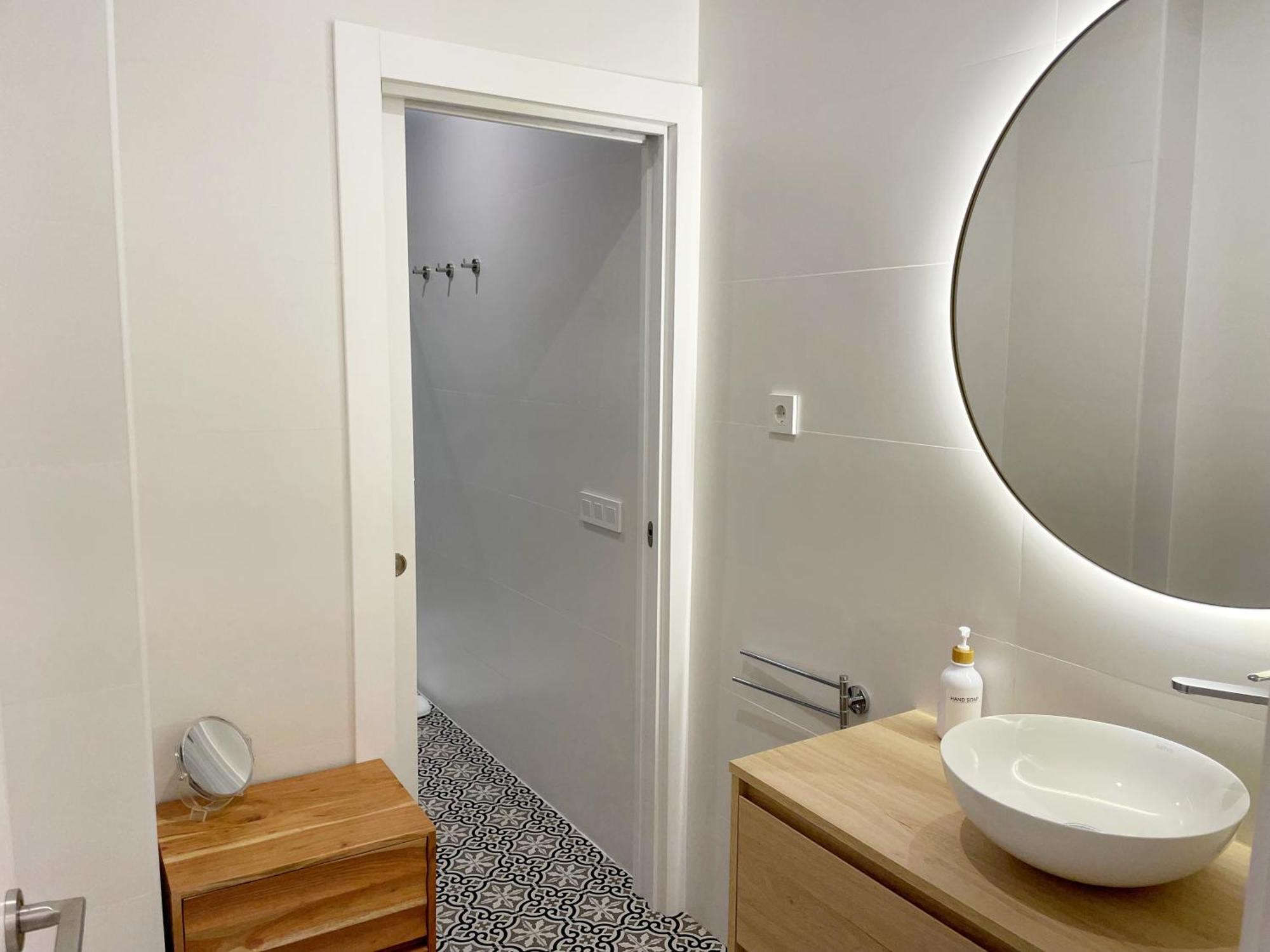 Piso Familiar Con Tres Habitaciones En La Goleta Malaga Bagian luar foto