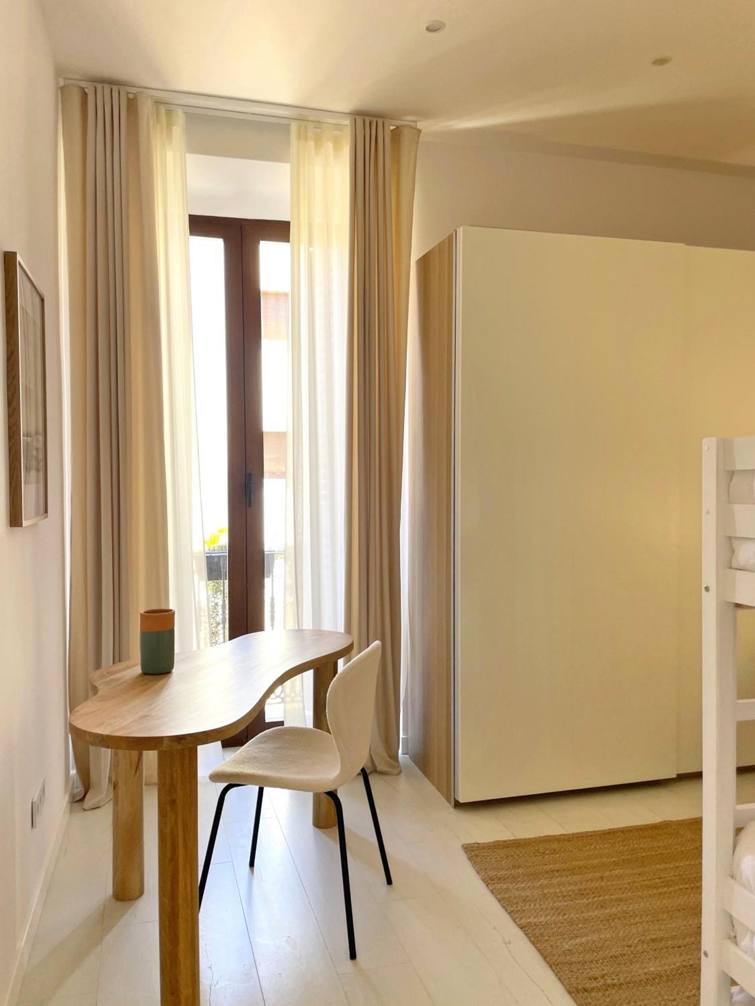 Piso Familiar Con Tres Habitaciones En La Goleta Malaga Bagian luar foto